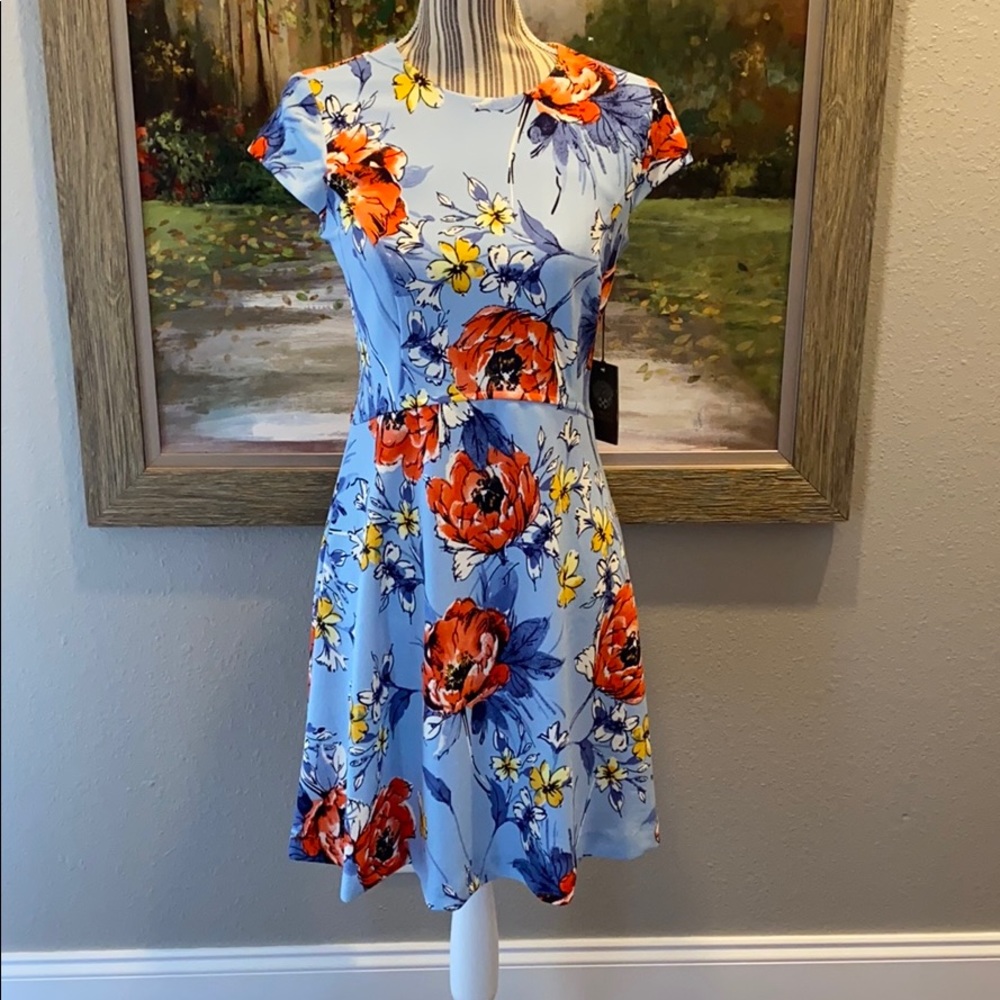 NWT! VINCE CAMUTO DRESS SIZE 6